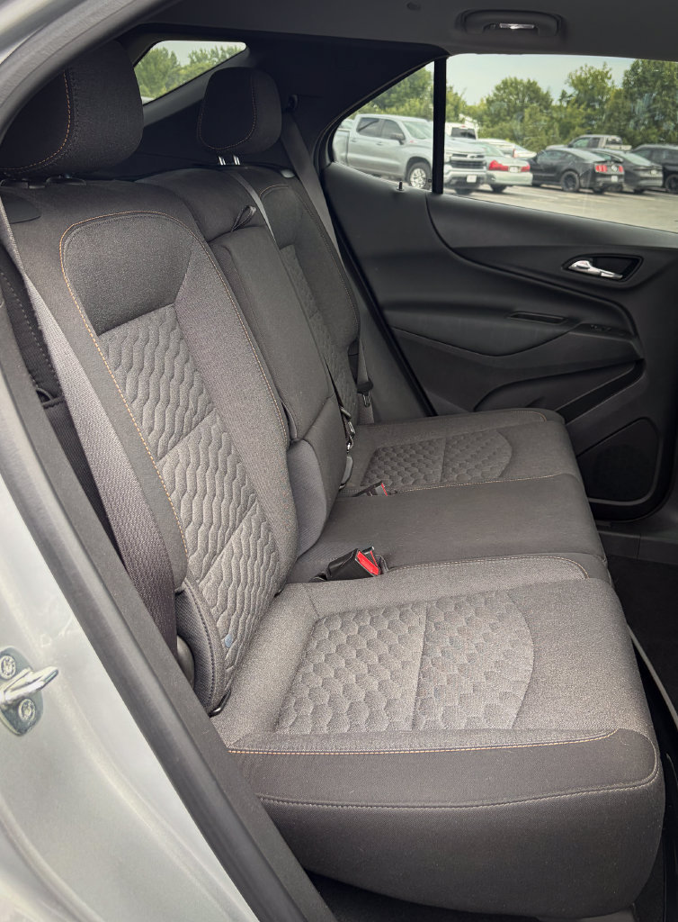 Used 2021 Chevrolet Equinox LT FWD image 26