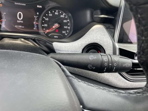 Used 2024 Jeep Compass Latitude AWD/4WD image 30