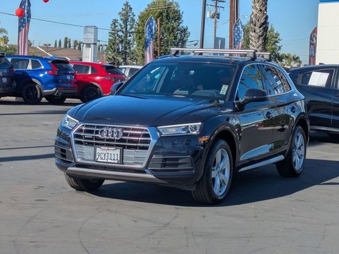 Used 2019 Audi Q5 2.0T Premium w/ Convenience Package image 3