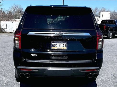 Used 2023 Chevrolet Suburban High Country image 6