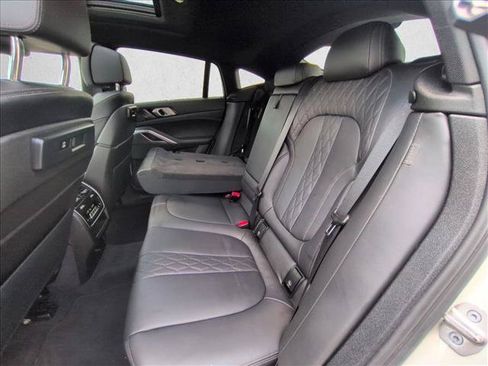 Used 2023 BMW X6 xDrive40i w/ M Sport Package AWD/4WD image 19