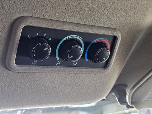 Used 2016 Chevrolet Express 3500 LT w/ LT Preferred Equipment Group image 28