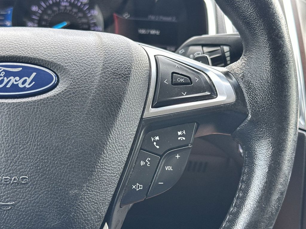 Used 2020 Ford Edge Titanium w/ Equipment Group 301A AWD/4WD image 31