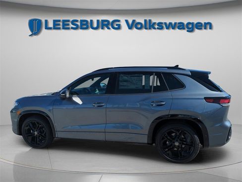 New 2026 Volkswagen Tiguan SE R-Line image 7