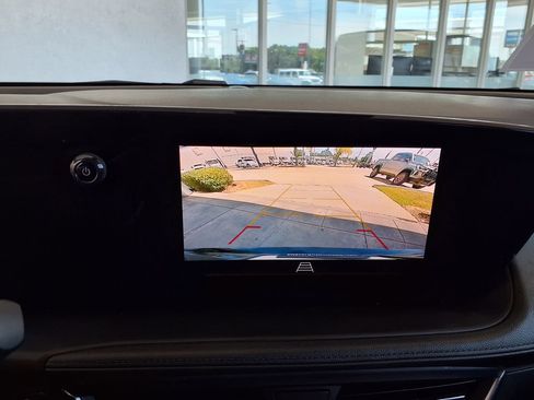 Used 2024 Buick Encore GX Sport Touring FWD image 28