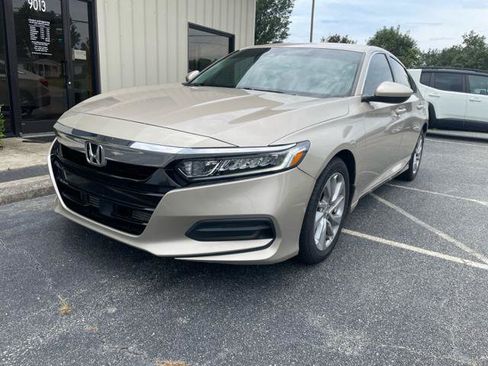 Used 2019 Honda Accord LX image 2