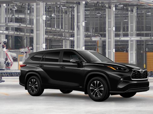 New 2026 Toyota Highlander XLE image 14