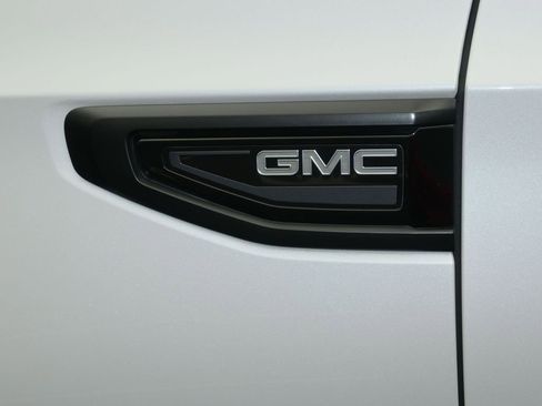 Used 2022 GMC Yukon Denali AWD/4WD image 17