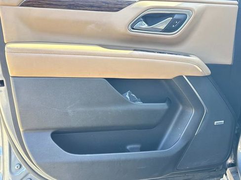 Used 2021 Chevrolet Tahoe Premier w/ Premium Package image 27