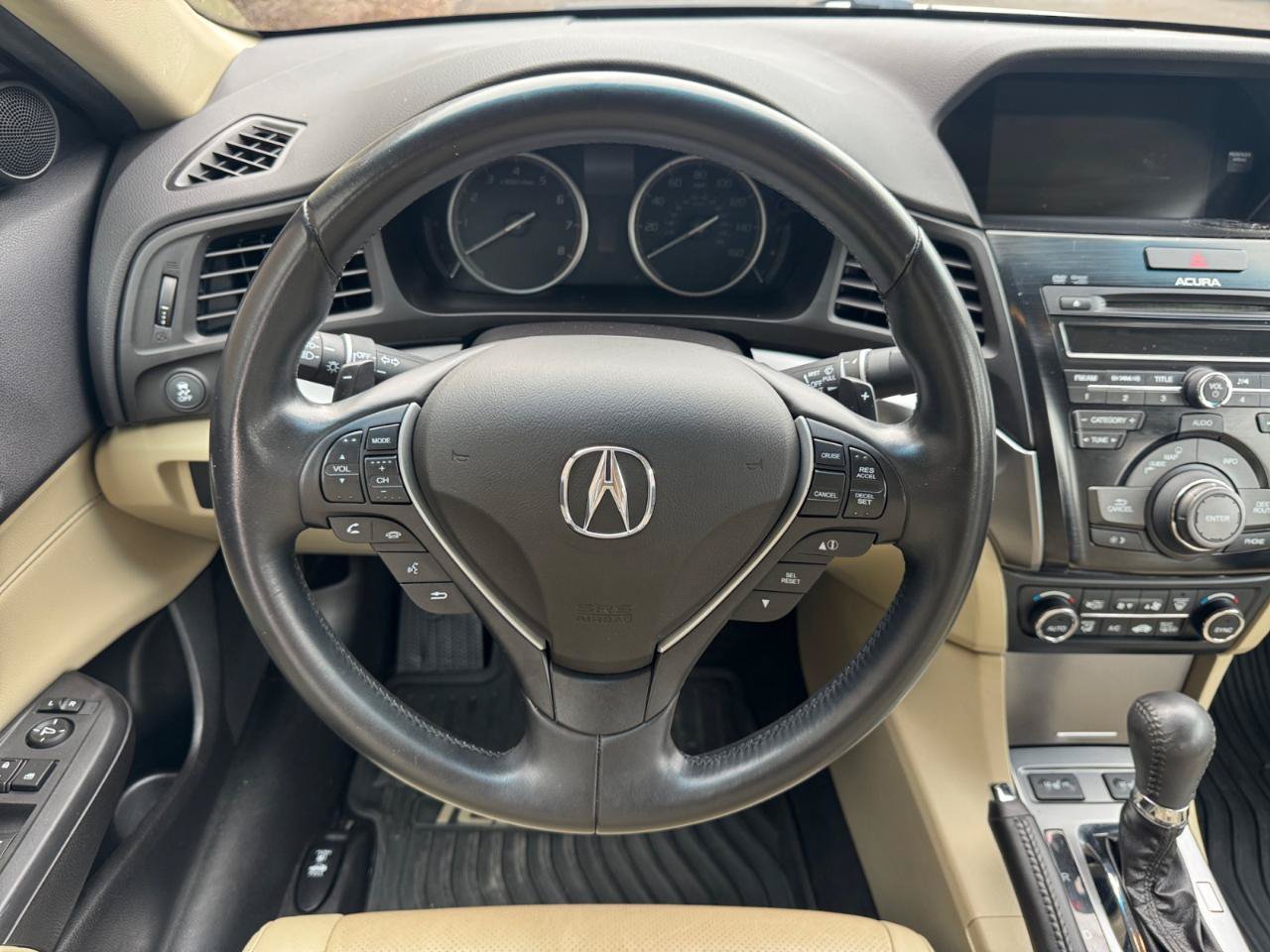 Used 2015 Acura ILX w/ Technology Package FWD image 11