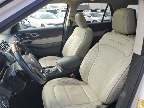 Used 2018 Ford Explorer Platinum AWD/4WD image 20