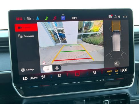 New 2025 Volkswagen ID. Buzz Pro S image 15