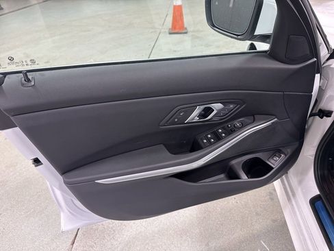 Used 2025 BMW 330i xDrive 330i xDrive w/ Premium Package image 15
