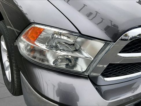 Used 2022 RAM 1500 Classic SLT RWD image 53