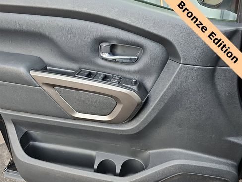 Used 2024 Nissan Titan SV w/ SV Bronze Edition Package image 26