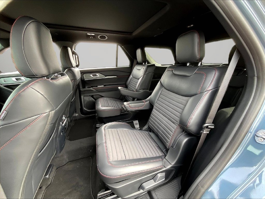 New 2027 Ford Explorer ST-Line w/ Premium Package AWD/4WD image 32