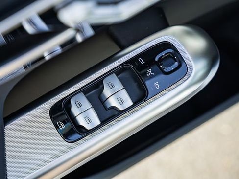 New 2026 Mercedes-Benz E 450 4MATIC Sedan image 40