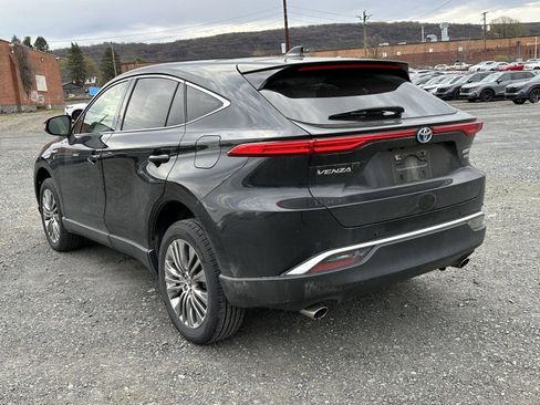 Used 2021 Toyota Venza Limited w/ Advanced Technology Package image 6