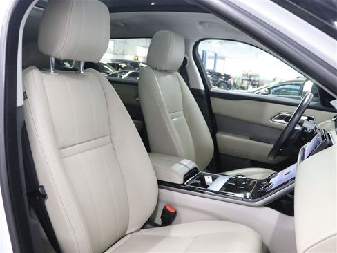 Used 2019 Land Rover Range Rover Velar S AWD/4WD image 26