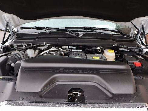 Used 2025 RAM 2500 Laramie image 57