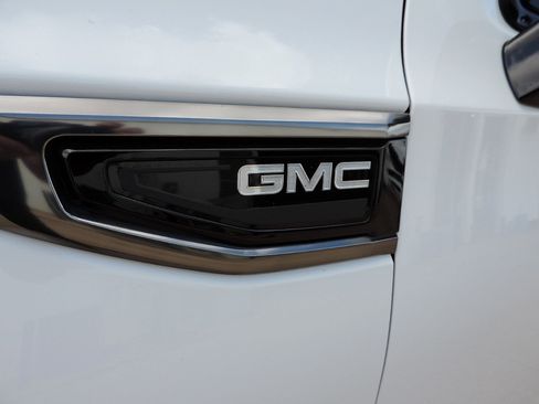 Certified 2024 GMC Yukon XL AT4 AWD/4WD image 11