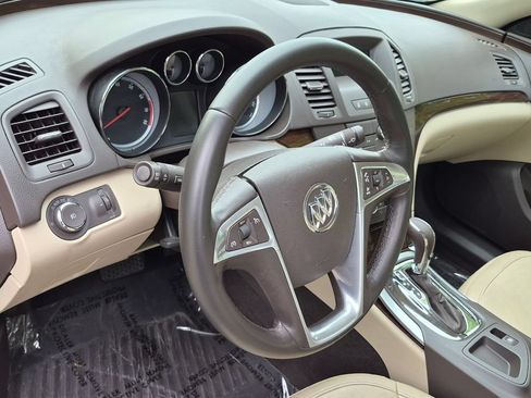 Used 2011 Buick Regal CXL Turbo w/ TO2 Preferred Equipment Group FWD image 11