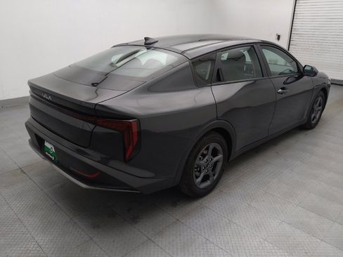 Used 2025 Kia K4 LXS image 9