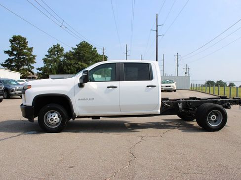 Used 2020 Chevrolet Silverado 3500 W/T w/ WT Convenience Package RWD image 4