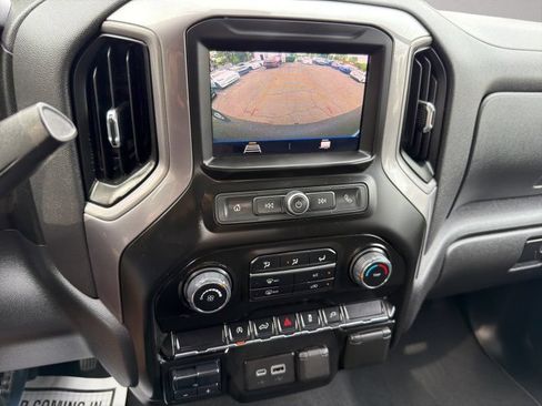 Used 2021 Chevrolet Silverado 1500 Custom w/ Safety Confidence Package AWD/4WD image 17