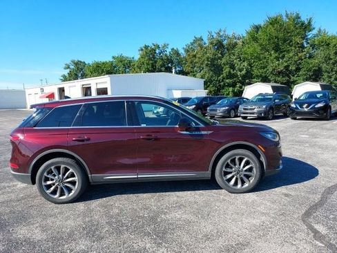 Used 2020 Lincoln Corsair AWD w/ Premium Package image 2