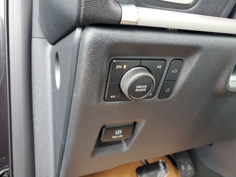New 2026 Ford Expedition Active AWD/4WD image 14