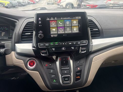 Used 2018 Honda Odyssey Touring image 11