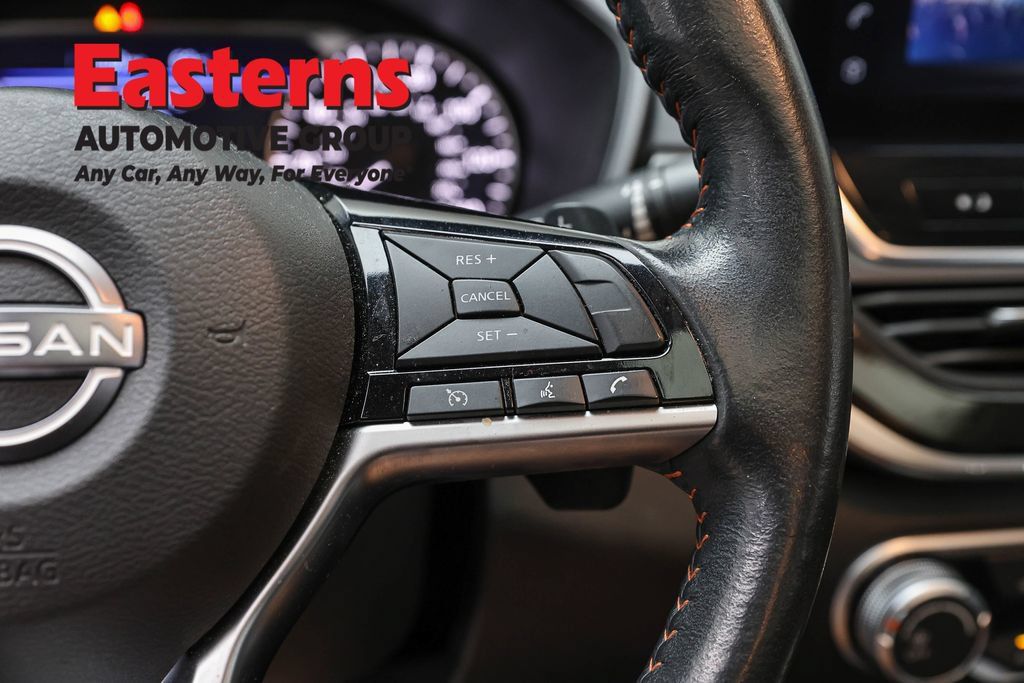 Used 2023 Nissan Altima 2.5 SR w/ SR Premium Package AWD/4WD image 18