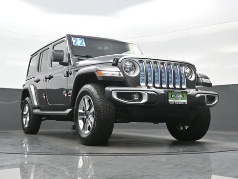 Used 2022 Jeep Wrangler Unlimited Sahara image 31