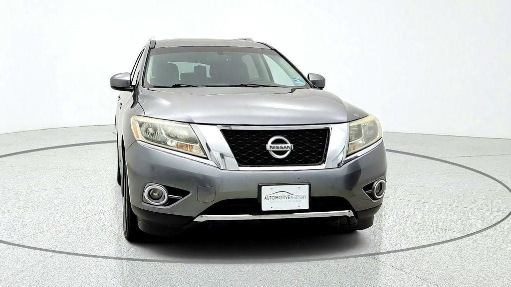 Used 2016 Nissan Pathfinder SV AWD/4WD image 2