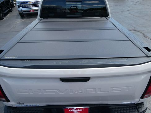 Certified 2026 Chevrolet Colorado ZR2 w/ Technology Package AWD/4WD image 17