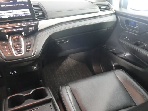 Used 2025 Honda Odyssey EX-L image 20