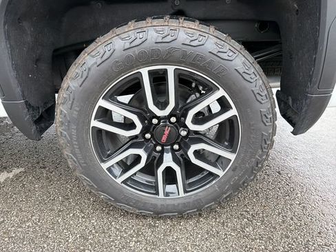 New 2026 GMC Sierra 1500 AT4 w/ AT4 Premium Package AWD/4WD image 27
