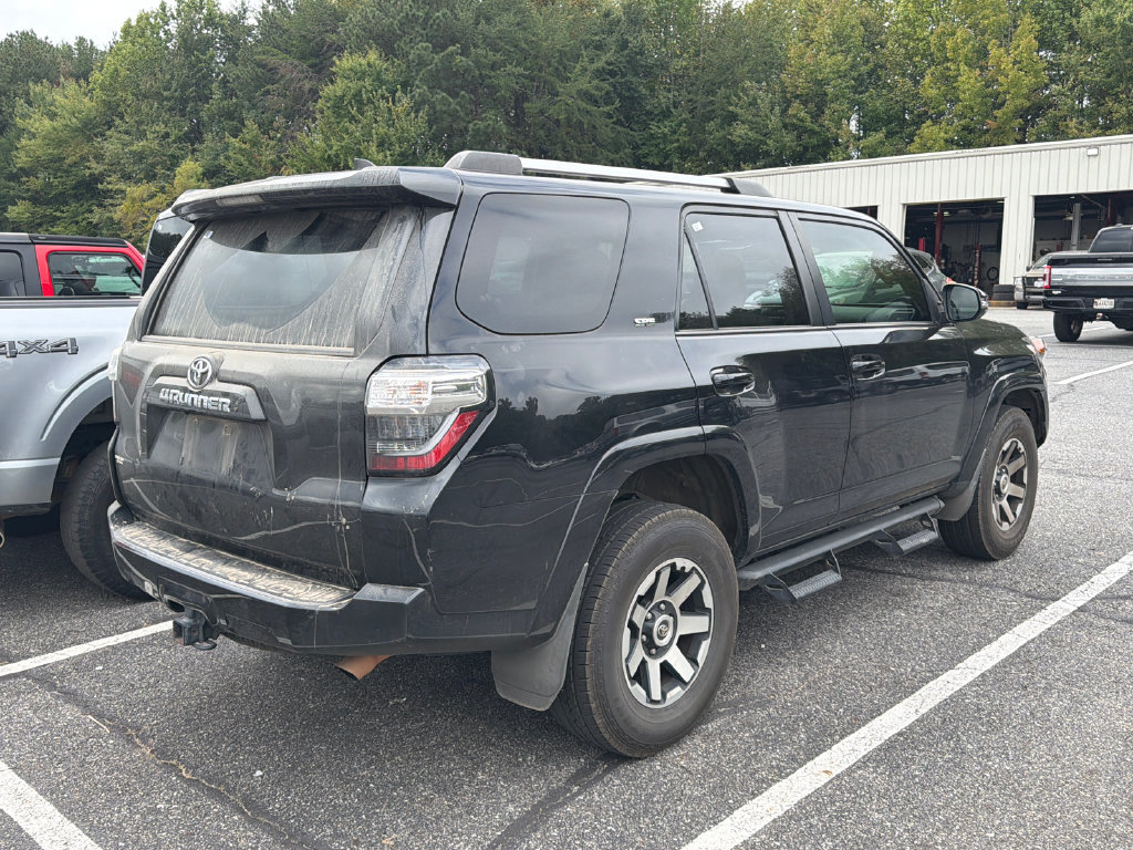 Used 2021 Toyota 4Runner SR5 Premium w/ Moonroof Package AWD/4WD image 6