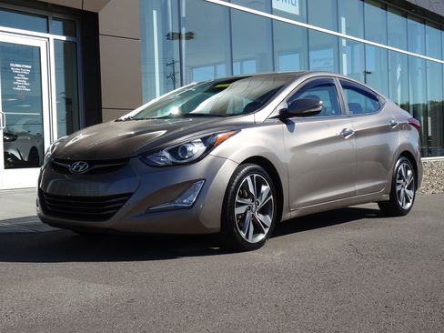 Used 2015 Hyundai Elantra Limited FWD image 1