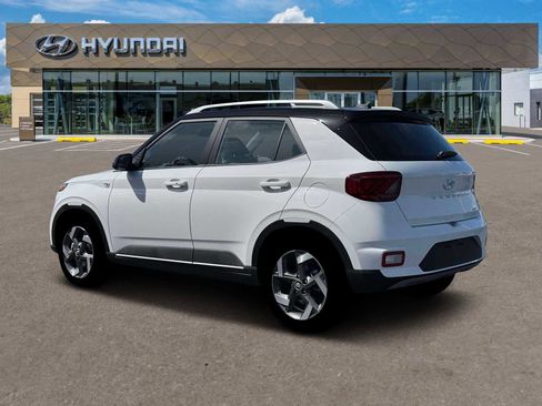 New 2026 Hyundai Venue SEL image 4