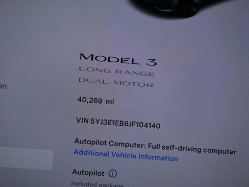 Used 2018 Tesla Model 3 Long Range image 33