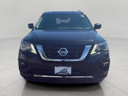 Used 2019 Nissan Pathfinder SV AWD/4WD image 9