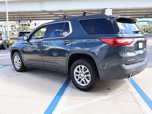 Used 2020 Chevrolet Traverse LT image 4
