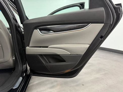 Used 2013 Cadillac XTS Luxury w/ Driver Awareness Package image 28