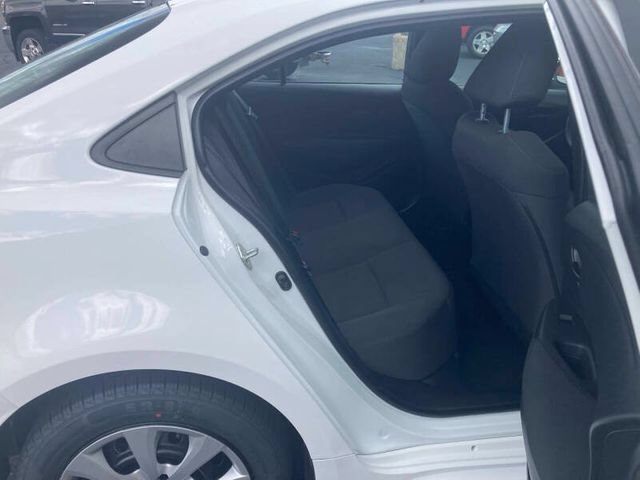 Used 2022 Toyota Corolla LE FWD image 20