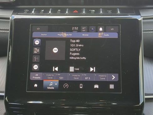 Certified 2024 Jeep Grand Cherokee Laredo AWD/4WD image 20