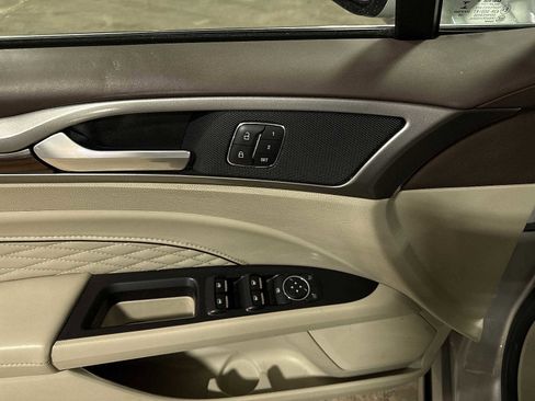 Used 2017 Ford Fusion Platinum image 22