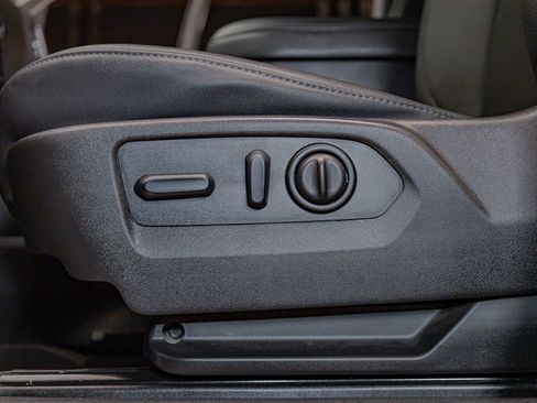 Used 2022 Chevrolet Silverado 2500 LTZ w/ LTZ Plus Package image 23