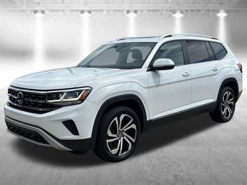 Used 2023 Volkswagen Atlas SEL AWD/4WD image 2